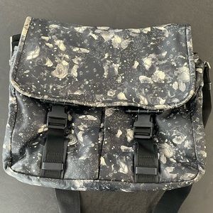 Givenchy black white floral travel bag